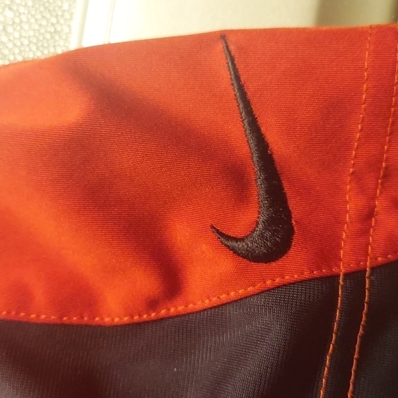 Nike athletes shorts Size S - Picture 9 of 9
